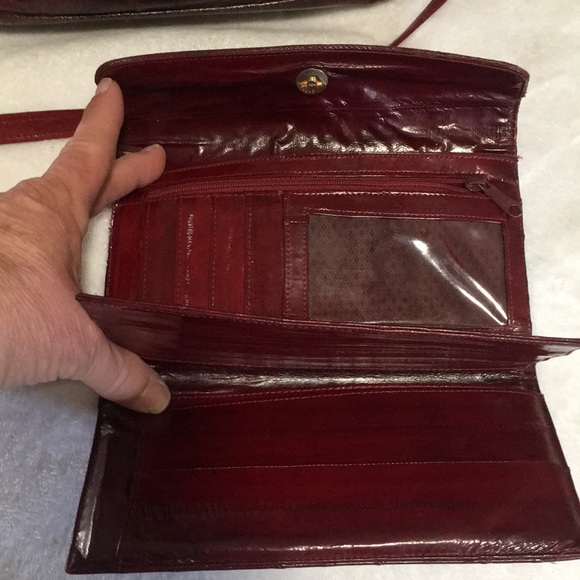 Burgundy eel skin satchel handbag short handle shoulder strap & matching wallet - Picture 2 of 14